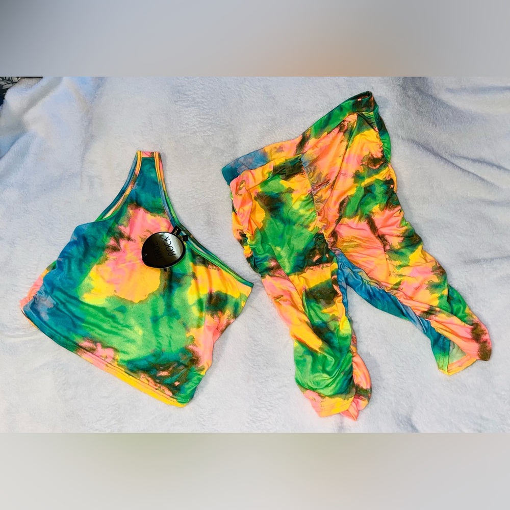 TRUE ROCK Tie-Dye Outfit 2 piece sz L NWT